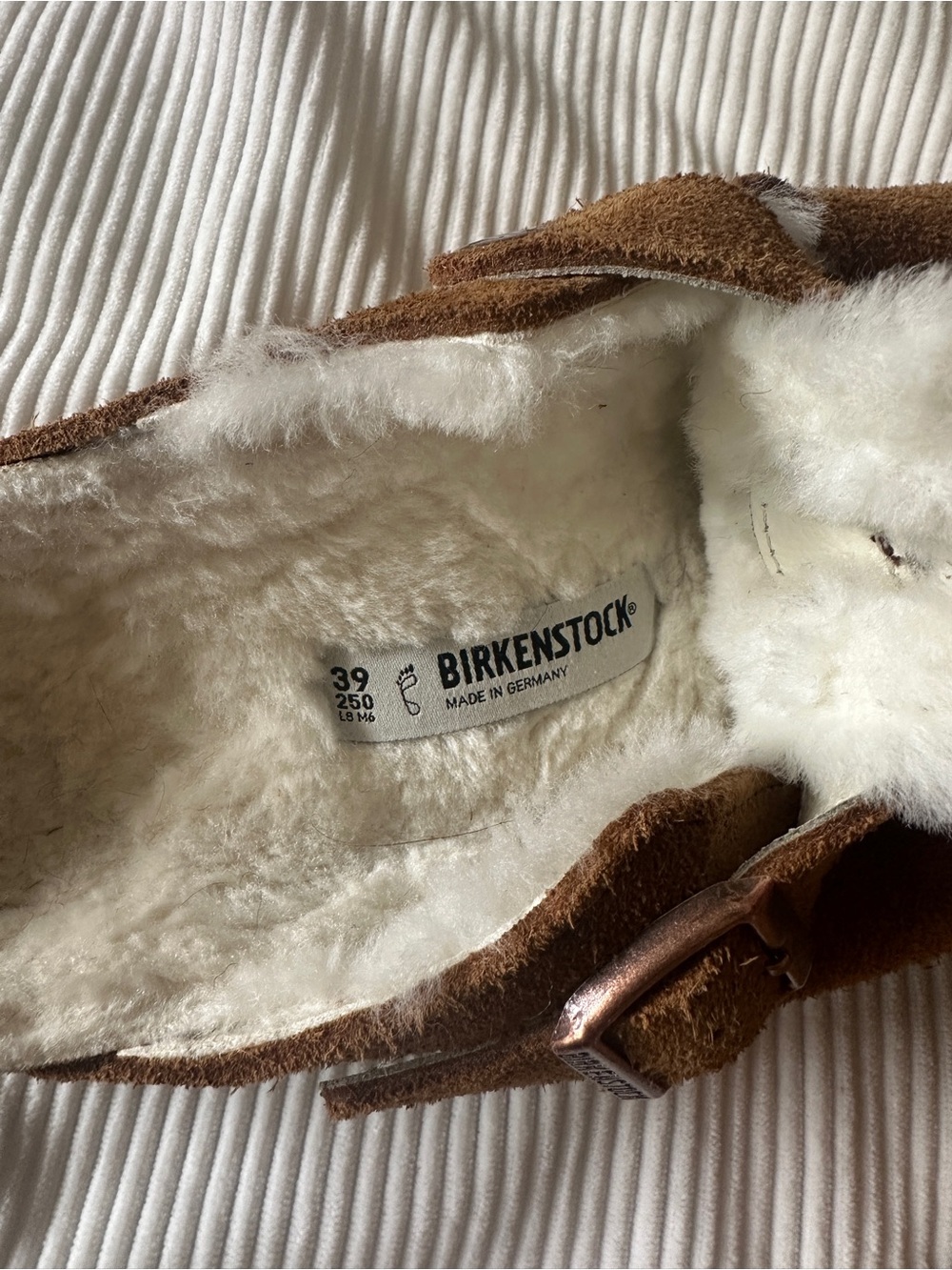Boston Shearling Birkenstocks - Picture 3 of 3
